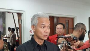 Ara Sirait Hengkang dari PDIP, Ganjar: Itu Hak Setiap Orang