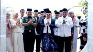 Resmikan Masjid Syarif Abdurachman Cirebon, Wapres RI Didampingi Kasad