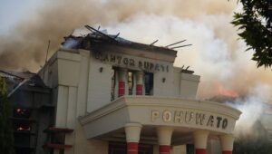 Puluhan Demonstran Diamankan usai Kerusuhan di Pohuwato