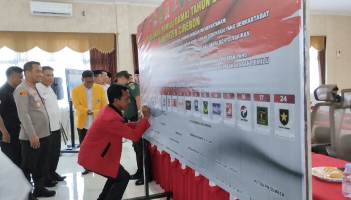 Bupati Cirebon Ingatkan ASN untuk Jadi Pemilih yang Bisa Memilah