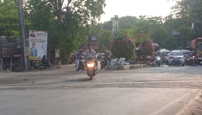 Siap-siap Pengendara yang Lawan Arus di Perlintasan Kereta akan Ditilang