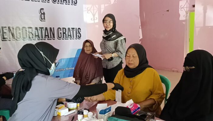 Pengobatan Gratis untuk Masyarakat, Konci Rianty Deteksi Dini Segala Penyakit di Pergantian Musim