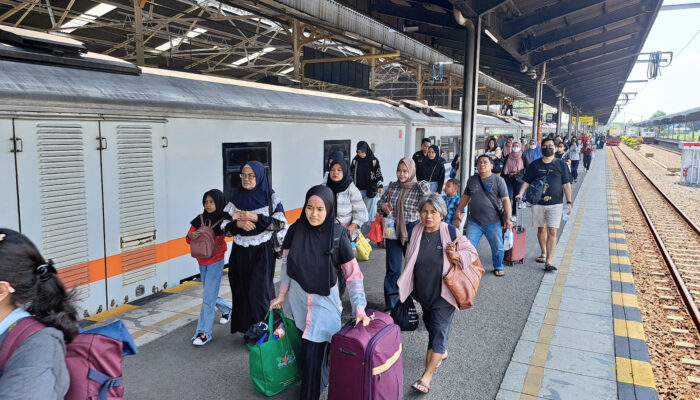 Nataru, Sudah 24 Ribu Tiket KA Wilayah Daop 3 Cirebon yang Terjual