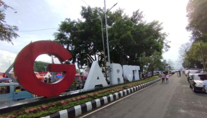 Dishub Kabupaten Garut Manfaatkan Sekolah Jadi Tempat Parkir Kendaraan Wisatawan