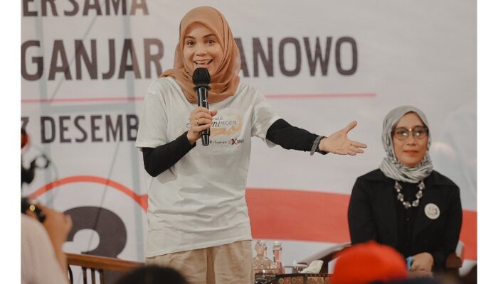 Video: Siti Atikoh Kampanyekan Satu Keluarga Miskin Minimal Satu Sarjana