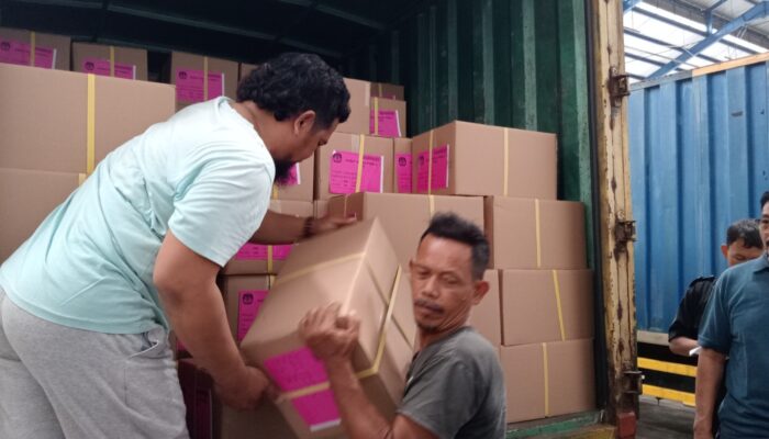 KPU Kota Cirebon Terima 252.385 Surat Suara Pemilu