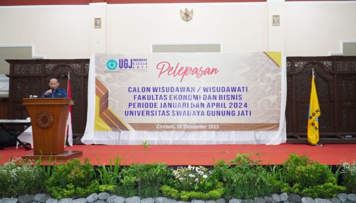 Dekan FEB UGJ Cirebon  Harap Lulusannya Terus Tingkatan Kompetensi
