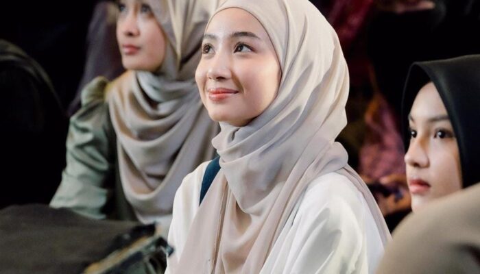 Cantiknya Bikin Adem, Berikut Lima Potret Selebgram Anselma Putri