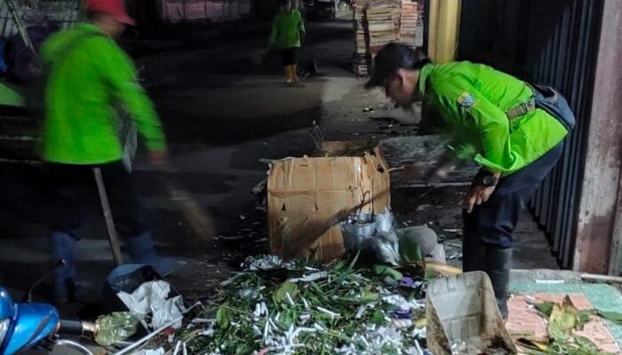 Malam Tahun Baru, Produksi Sampah di Kota Cirebon Capai 1.156 Ton