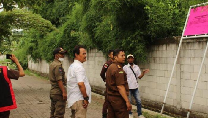 Kejari Sita Tanah Seluas 6.180 meter di Salahsatu Perumahan Jalan Pemuda Kota Cirebon