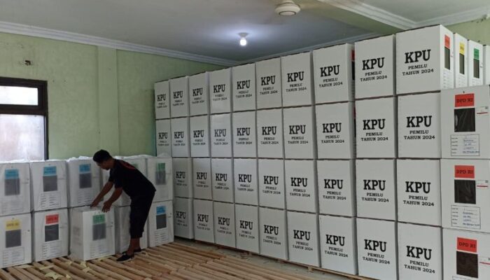 Sari Kunyit Jadi Pengganti Tinta di TPS Benda Kerep Kota Cirebon