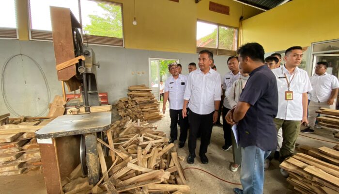 Bey Machmudin Minta Kabupaten Cirebon Getol Promosi Daerah
