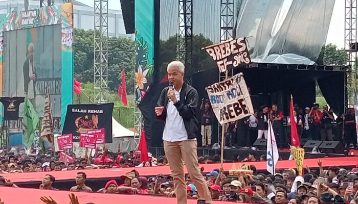 Kampanye di Cirebon, Ganjar Sentil Pemimpin yang Salahgunakan Kekuasaan