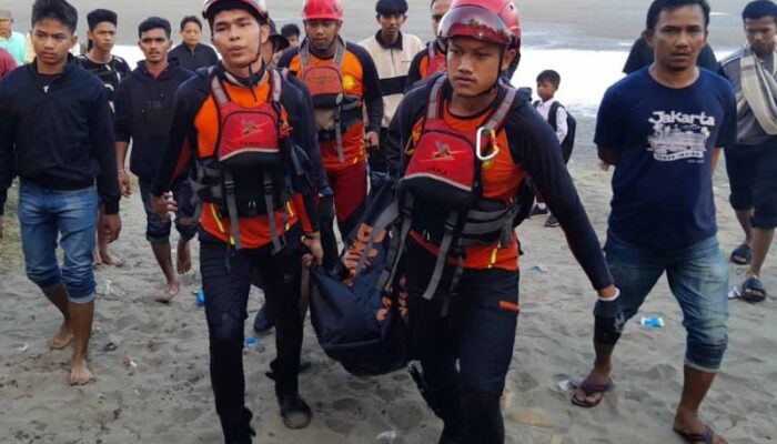 Basarnas Evakuasi Korban Terseret Arus di Pantai Kahju Kabupaten Aceh Besar