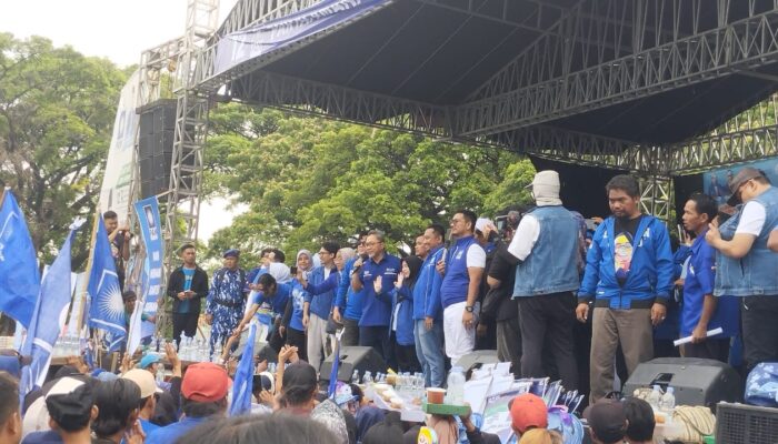 Hadir di Kampanye Akbar, Zulhas Kenalkan Semua Caleg PAN Dapil Cirebon-Indramayu