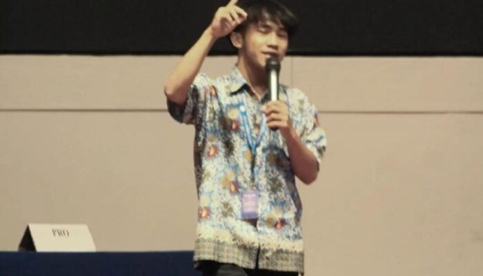 Cerita Rifa, Mahasiswa di Cirebon yang Vokal dalam Ujuk Rasa