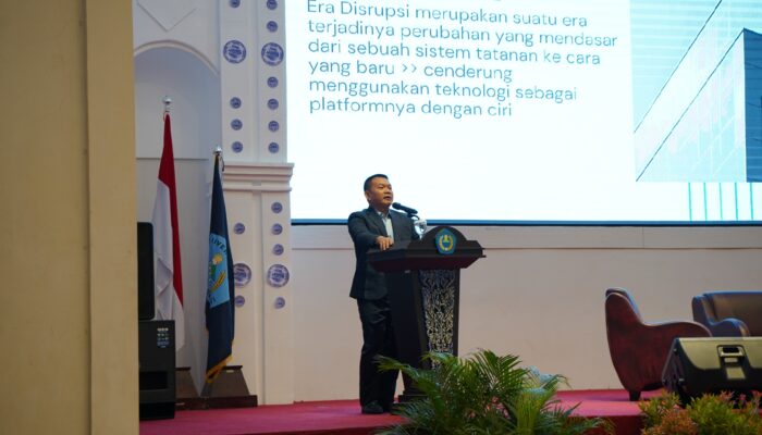 Isi Kuliah Umum di UGJ, Ketua Pembina YPSGJ Ingatkan Gen Z Menjaga Nilai Kebangsaan