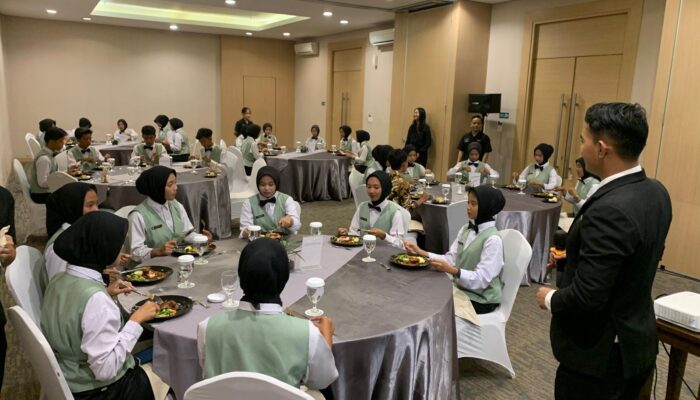 Yuk Belajar Table Manner di Hotel NEO Cirebon,  Harganya Mulai dari Rp 50 Ribu