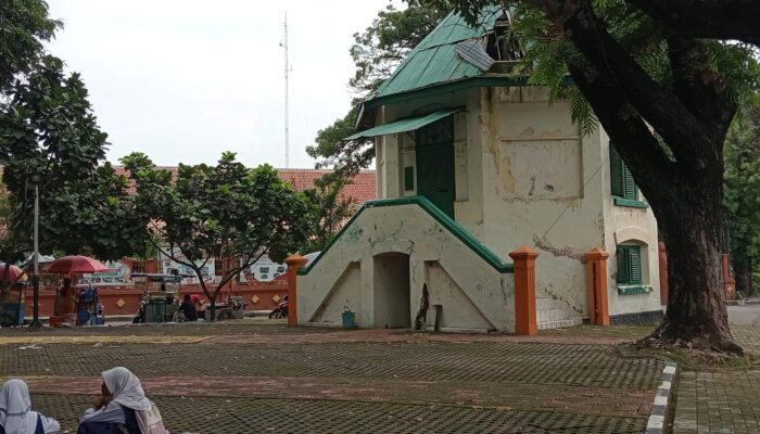 Sedang Dalam Tahap Kajian, Gedung Bundar Taman Kebumen akan Berganti Wajah