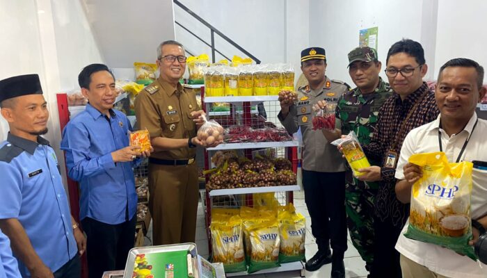 Pengendalian Inflasi, Pemkot Cirebon Buka Warung di Pasar Jagasatru