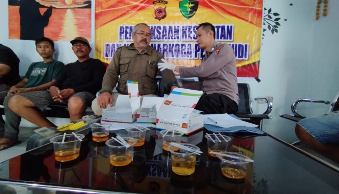 Jelang Masa Mudik Lebaran 2024, Pengemudi Bus Dites Urinnya