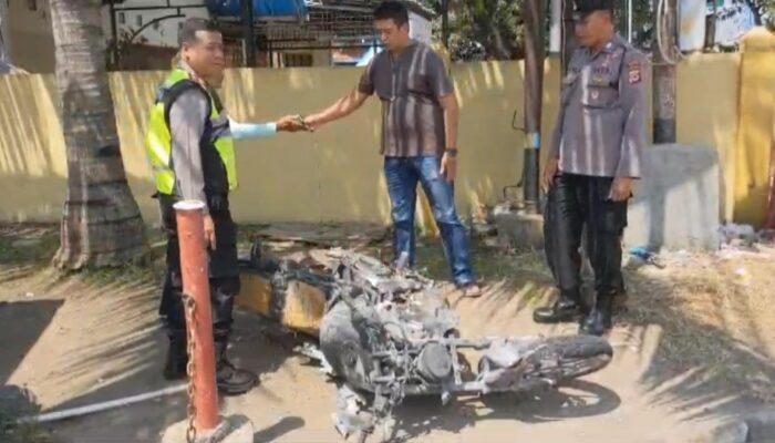 Usai Isi BBM, Motor Terbakar di Halaman SPBU Weru Cirebon