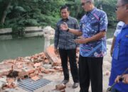 Pj Wali Kota Cirebon : Pagar Pedestrian di Muara Sukalila Roboh karena Kontur Tanah 