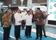 Booth di PEVS 2024 Dikunjungi Presiden Jokowi, Dirut PLN Paparkan Kesiapan Ekosistem Kendaraan Listrik