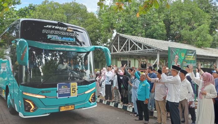 410 Jemaah Calon Haji dari Kota Cirebon Dilepas di Makorem 063 