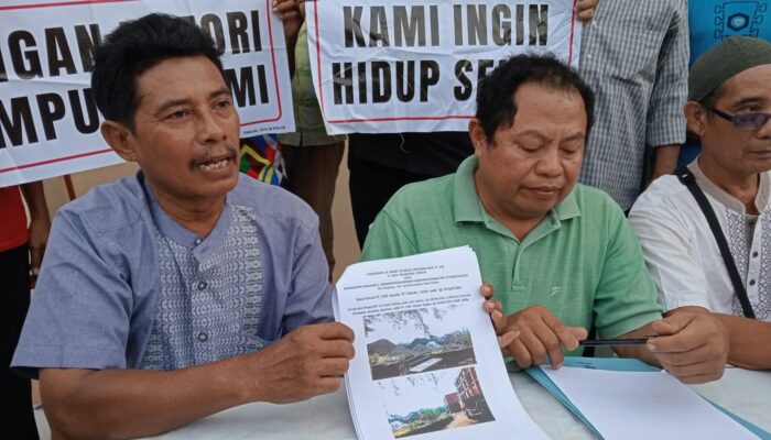 Stockpile Batu Bara Masih Beroperasi, Warga Pesisir Selatan Kota Cirebon Protes