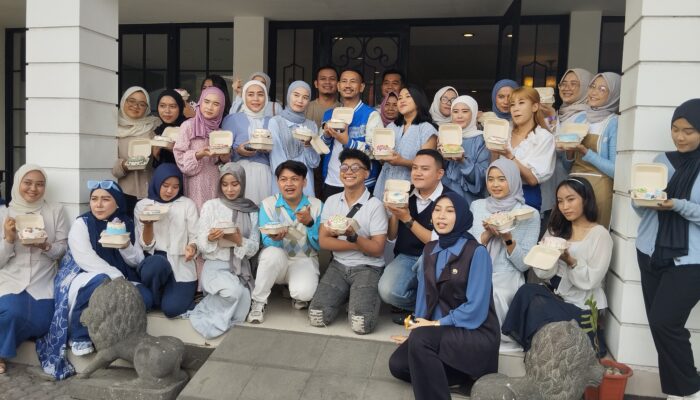 Dani Mardani Hadiri Deklarasi Srikandi Damar dan Bertemu Selebgram Cirebon