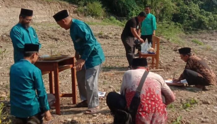 Kemenag Kabupaten Cirebon Imbau Umat Muslim Cek Arah Kiblat, Begini Caranya