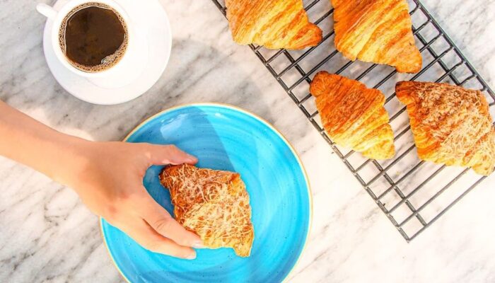 Perluas Penawaran Kuliner, Swiss-Belhotel Cirebon Luncurkan Outside Catering Bakery