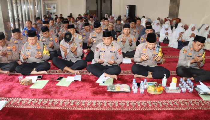 Polres Cirebon Kota Gelar Istighosah di Masjid Adz-Dzikra