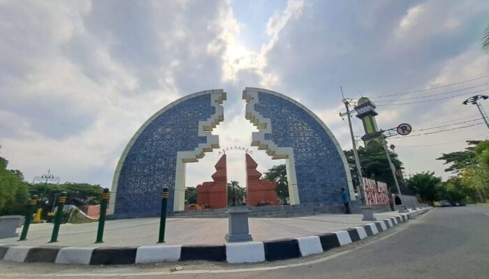 Kejari Tetapkan Tiga Tersangka Kasus Korupsi Alun-Alun Taman Pataraksa