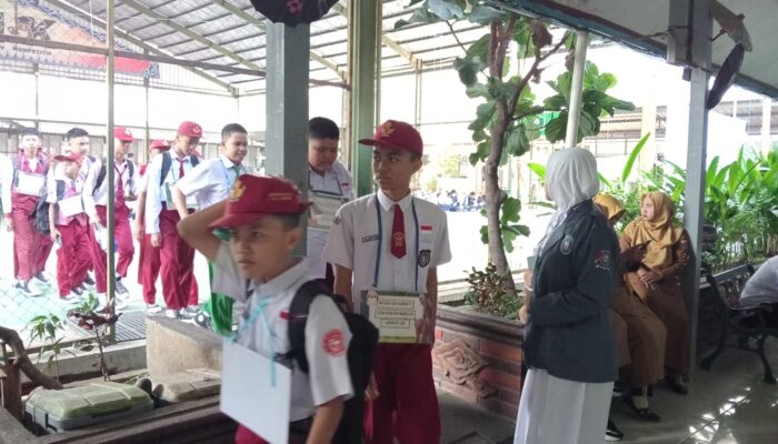Pemerataan Pendidikan Masih Jadi “Pekerjaan Rumah” di PPDB Cirebon 