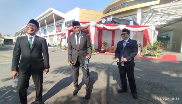 Berangkat Bareng ke Upacara HUT ke-79 RI, Bamunas-Andru Bakal jadi Paslon Pilwalkot Cirebon? 