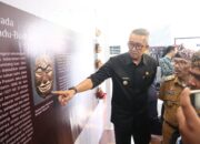 Pj Wali Kota Resmikan Museum Topeng Cirebon di Balai Kota
