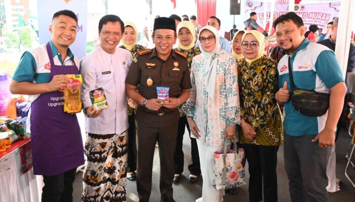 Bazar Sembako Murah, Kejari Kabupaten Cirebon Bantu Kendalikan Inflasi Daerah