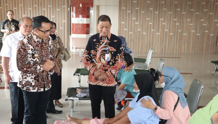 Pj Bupati : Pemkab Cirebon Berhasil Lampaui Target KB MOW 