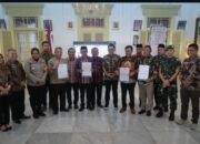 PJ Bupati Cirebon : ASN dan Kuwu Tandatangani Fakta Integritas untuk Jaga Netralitas Pilkada 2024