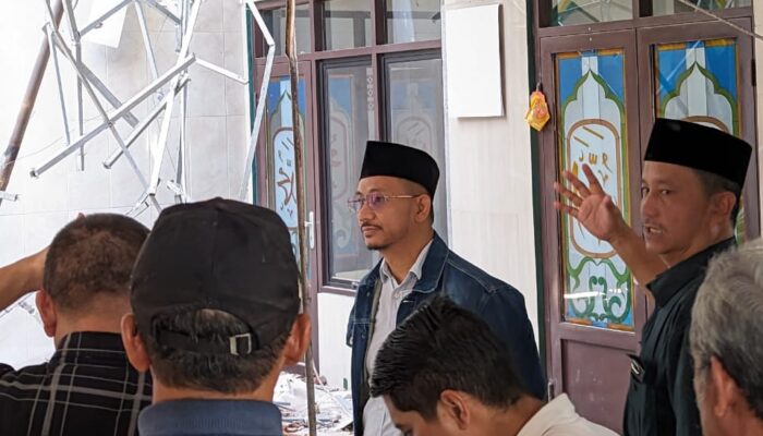 Dani Mardani Datangi Masjid Assalam yang Atapnya Roboh, Begini Katanya