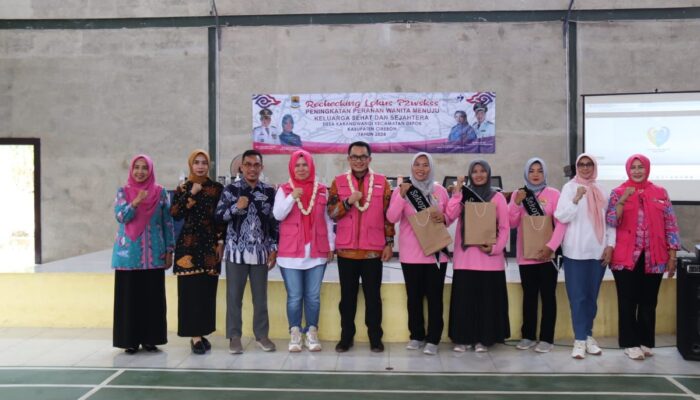 PJ Bupati Cirebon Tinjau Kesiapan Desa Karangwangi untuk Lomba P2WKSS Tingkat Jabar
