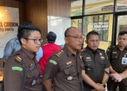 Kejari Menahan AS, Tersangka Kasus Dugaan Penyimpangan Dana Nasabah BPR Bank Cirebon