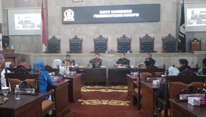 KPK di Cirebon : Komitmen Legislatif Penting dalam Pemberantasan Korupsi