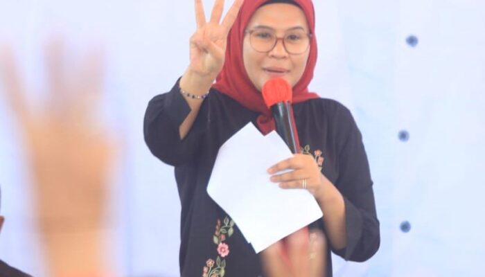 Program Dokmaru Dirasakan Langsung, Warga Berterima Kasih kepada Nina Agustina