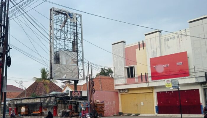 Pj Wali Kota Cirebon Targetkan Dua Hari Penurunan APK di Masa Tenang Pilkada