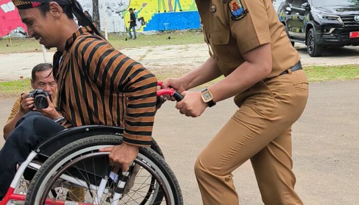 Pj Bupati Cirebon Hadiri Peringatan Hari Disabilitas Internasional di Lemahabang