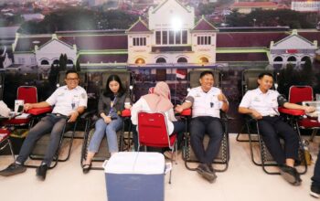 Bantu Stok Darah PMI, Daop 3 Cirebon Gelar Aksi Donor Darah di Stasiun Cirebon 