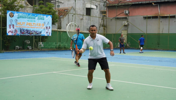 HUT ke-3 Pelti Cabang Cirebon, Danrem 063/SGJ Membuka Pertandingan Tenis 